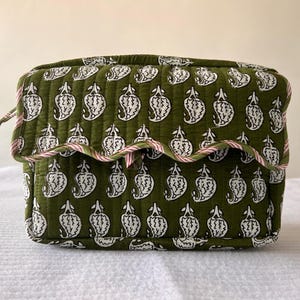 Trousse de toilette nouveau style, Trousse de toilette matelassée, Trousse de maquillage pour femme, Trousse à cosmétiques en coton, Accessoire de voyage, cadeau de vacances