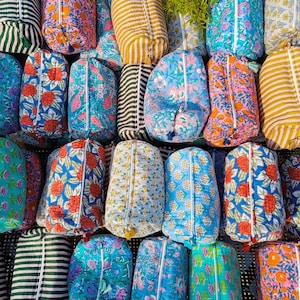 Borsa per il trucco personalizzata in cotone indiano/Borsa da toilette trapuntata fatta a mano/Borsa regalo personalizzata/Borsa per cosmetici/Borsa da toilette/Portamonete/Astuccio