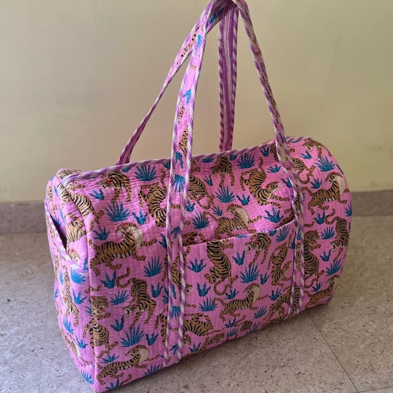 Borsa Da Viaggio Trapuntata | Design 3D Funghi Stile Hippie | 16x8x8 Pollici | In Poliestere | Per Yoga E Viaggi