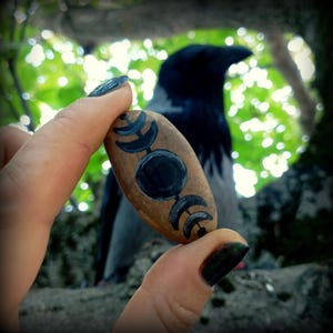 Moon goddess symbol, sea stone with moon phases painted, to connect with the moon goddess, altar decor,witch house home decor