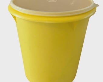 Vintage TUPPERWARE 36 Cup/9 Quart Yellow Canister #255 Storage Container