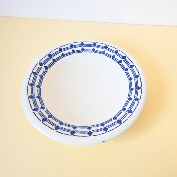 Grand plat, bord recourbé, blanc et bleu, K et G, Lunéville, collection Littré