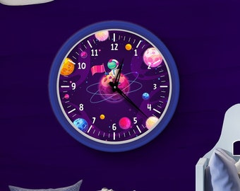 Reloj con temática espacial, Reloj de pared de planetas, Reloj de pared de astronautas, Reloj para habitación de niños, Reloj infantil espacial, Reloj para guardería espacial, Decoración colorida para habitación de niños