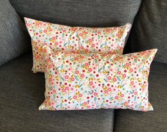 Cushion cover - pillowcase - 50 cm x 30 cm in floral and spring fabrics, small multicolored flowers on a white background