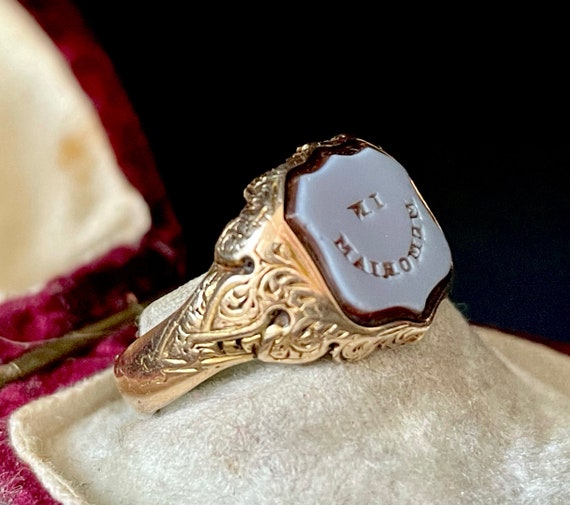 Victorian Sardonyx Mourning Intaglio Ring in 15 C… - image 3