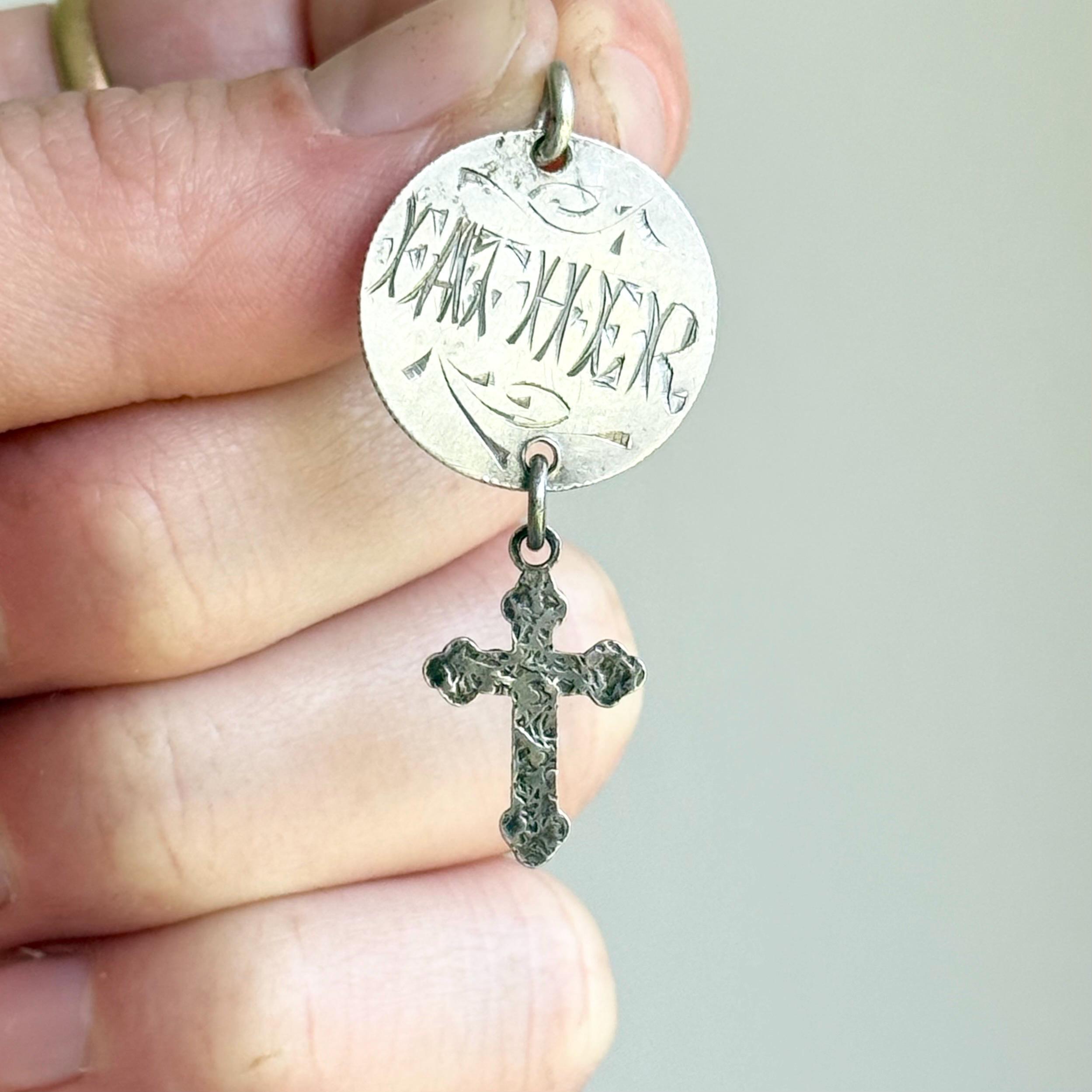 ビクトリア朝時代の愛の証「父」コインペンダント。1880年頃