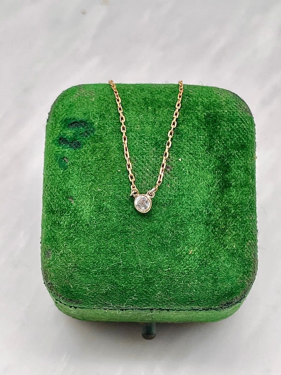Vintage 18ct Gold Diamond Set Delicate Chains