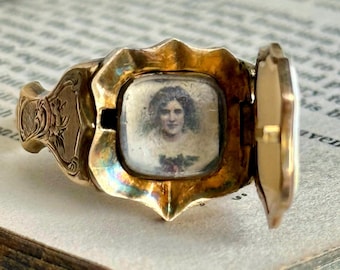 Sweetheart Antique Locket Signet Ring; Circa 1911