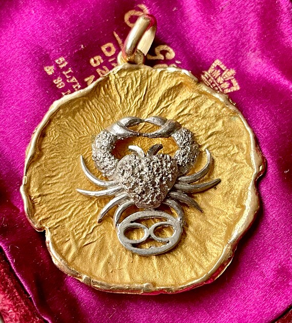 Cancer zodiac deals pendant gold