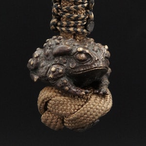 Paracord bead &quot;Toad&quot; knife bead-lanyard bead-EDC bead-paracord beads-custom bead-gift for men-bracelet bead-present-paracord bracelet