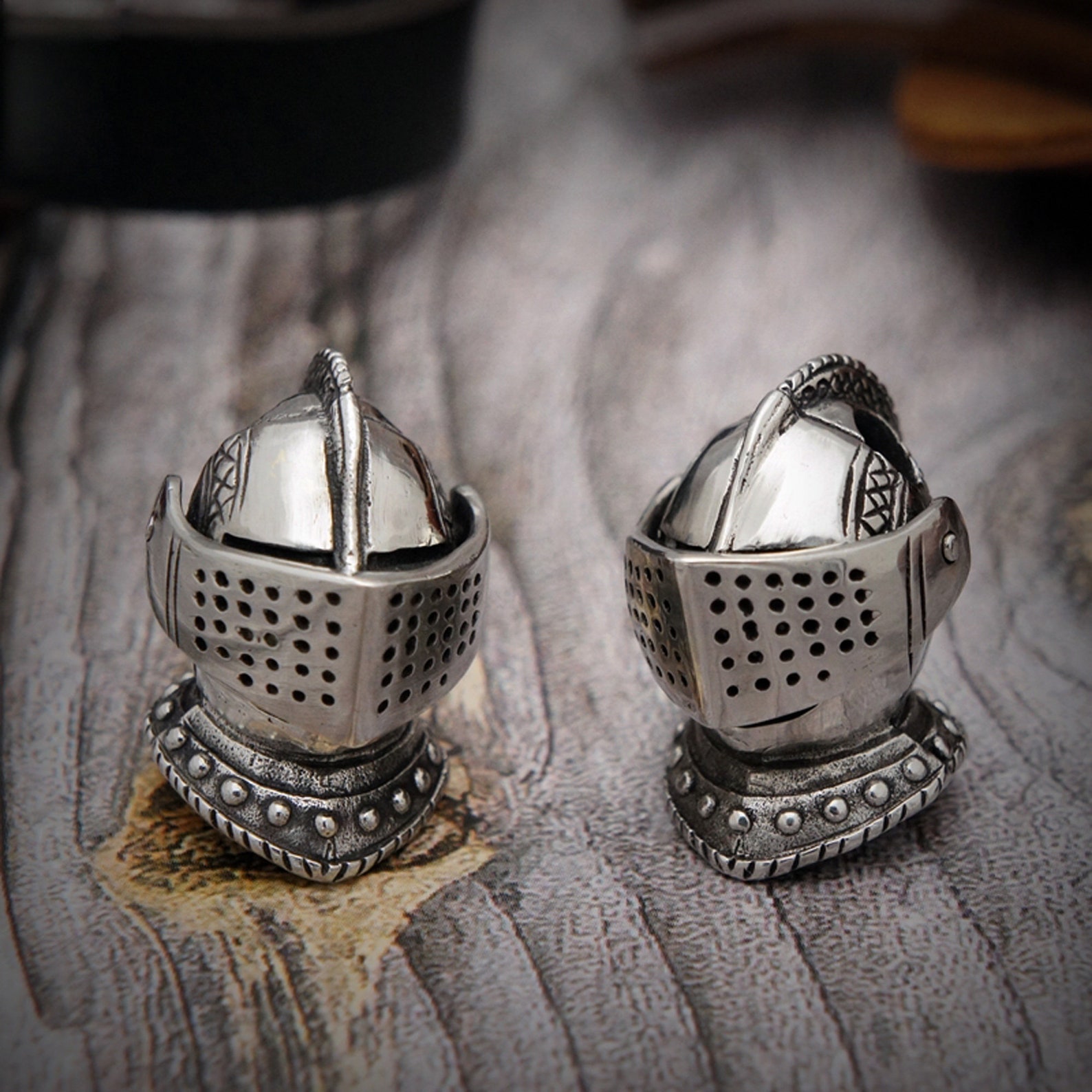 Paracord Bead knight's Helmet & Movable Visor Etsy