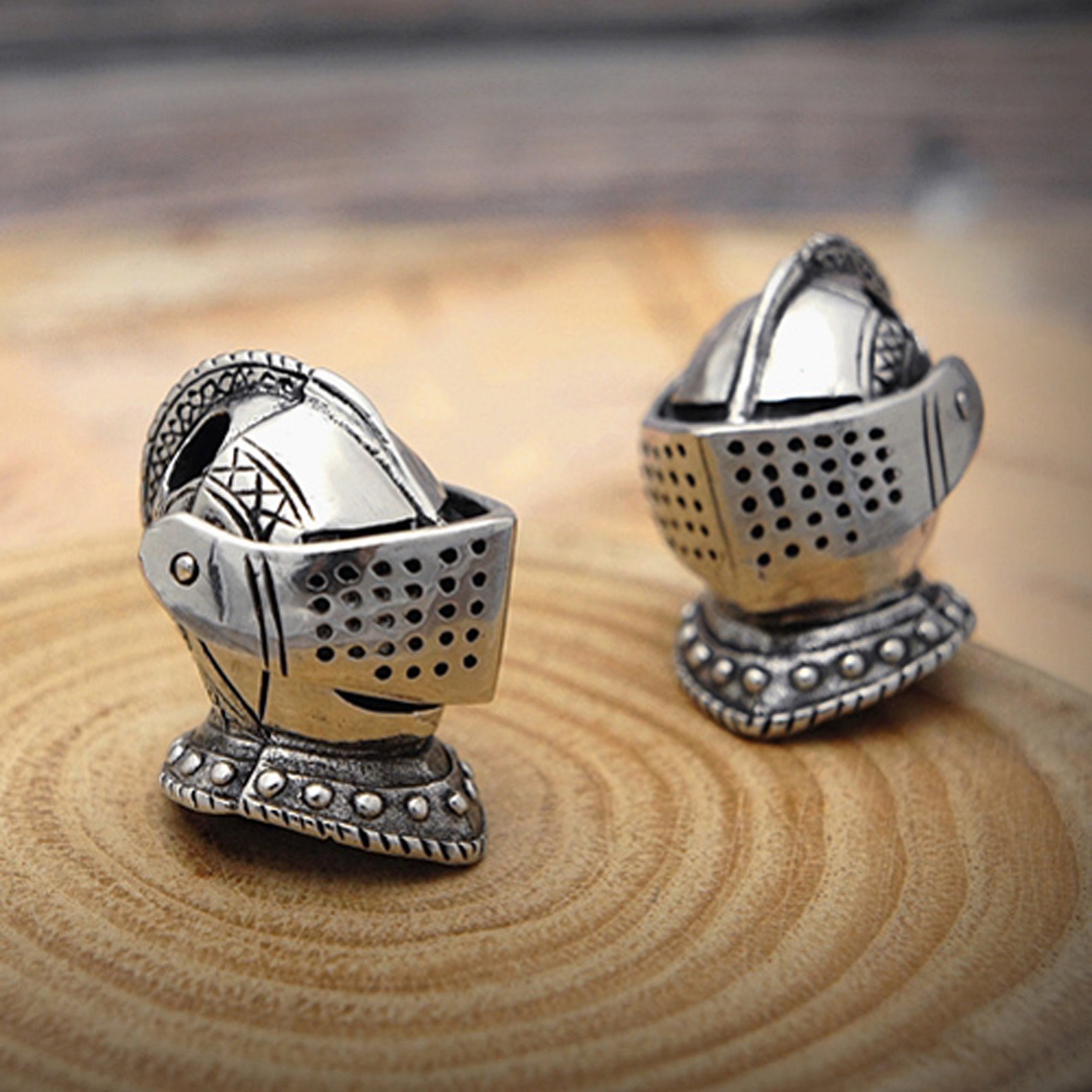 Paracord Bead knight's Helmet & Movable Visor Etsy