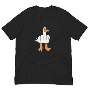 Camiseta divertida con dibujos animados de gaviota enojada, camiseta con gráfico sarcástico de pájaro con dedo medio