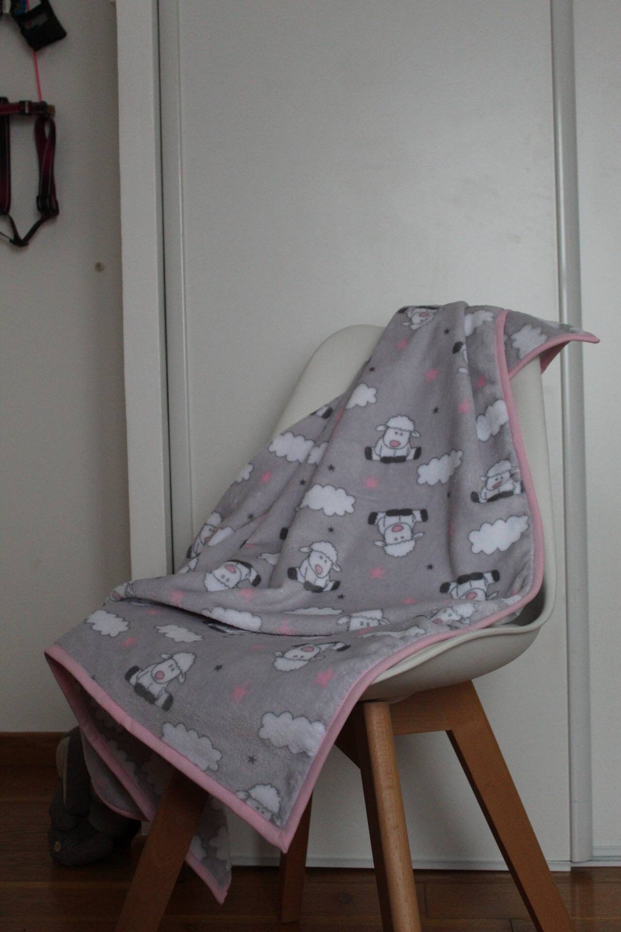 Plaids Couverture/ Bébé/Gris et Rose Mouton 132 × 78 cm