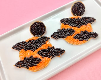 Spooky Bat Beaded Halloween Earrings, Trick or Treat, Trunk or Treat, Witch Costume, Halloween Party Decor, Teacher Earrings