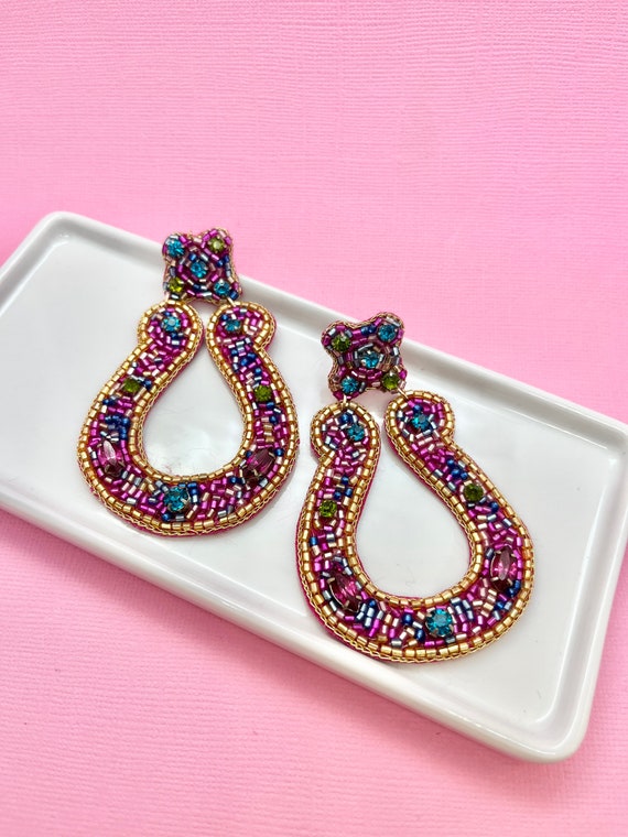 Lucky Horseshoe Beaded Earrings Horse Earrings Lucky Earrings Unique Earrings Kentucky Derby Earrings Western Earrings Derby Jewelry