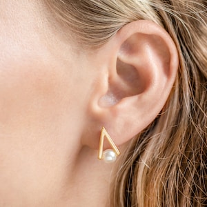 Gold Triangle Stud Earrings with Pearl, Pearl Triangle Stud Earrings in Gold, Simple Stud Earrings