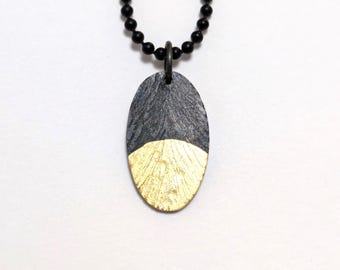 24k Gold Feder Oval Flamme Patina Stahl Anhänger