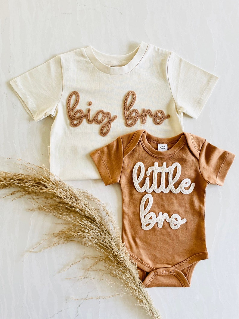 BIG BRO SIS Announcement Tee Hand Embroidered Baby Announcement Sibling Announcement Shirt Family Matching image 2