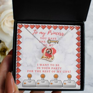 Ketting gamer verloofde - jubileum hart- of kruissieraad met grappige kaart, Love for Mom-cadeaus, liefdessieraden voor verloofde, Moederdag