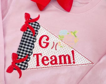 Sports Team Spirit Scallop Pennant with Bows Stitch Appliqué Machine Embroidery Design