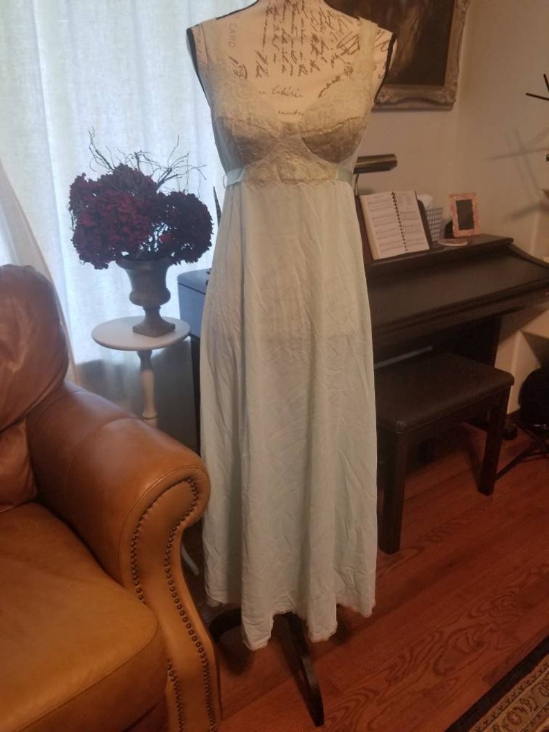 Beautiful vintage vassarrette lingerie nightgown seafoam green tie lace honeymoon bridal 36 xl