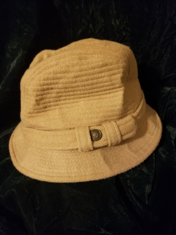 Brown men's fedora small 1960s hat trav'ler camel… - image 1