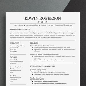 Op de afbeelding: Een cv voor een middelbare scholier genaamd Edwin Roberson. Het cv bevat secties voor opleiding, prijzen, projecten, buitenschoolse activiteiten en een professionele samenvatting. Het cv vermeldt Edwin's GPA, buitenschoolse activiteiten en prijzen.