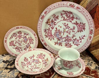 Vintage Johnson Brothers “Singapore Bird” Dinnerware Set-Sevice for 12