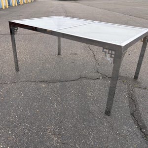 1970&#39;s Mastercraft Style Chrome and Glass Dining Table