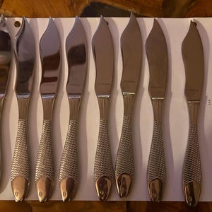 Set of 8 Gorham” Fish Out of Water” Stainless Steel Knives
