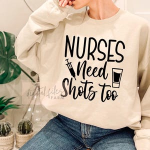 SVG de enfermera divertida: Las enfermeras también necesitan vacunas, regalo para enfermeras (descarga digital)