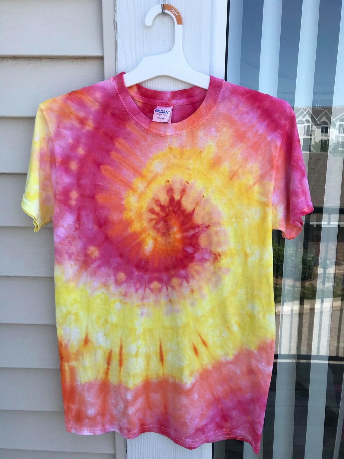 Tie Dyed T-shirt Small Unisex Summertime Spiral - Etsy