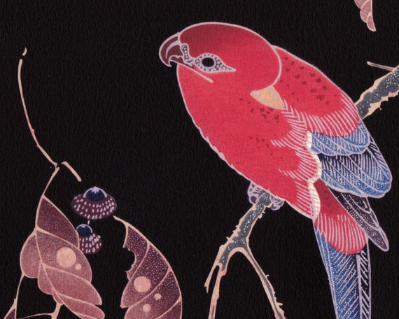 鳥の版画「木の枝に止まる赤いオウム」。日本の木版画から作られた