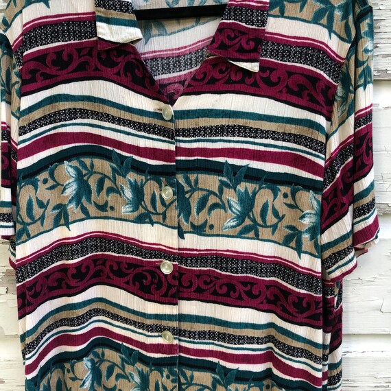 Vintage patterned collared button up oversized te… - image 3