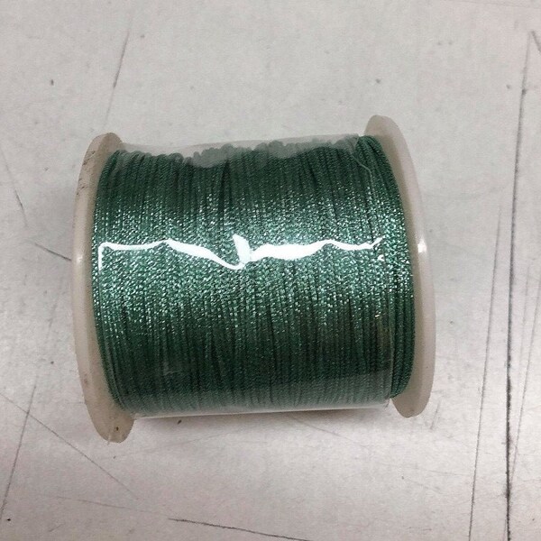 1mm Cordons verts d’eau argenté, cordon de scintillement, cordon brillant, cordon de parachute, cordon de paracord, cordon de perle, cordon de bracelet, cordon de bijoux faisant