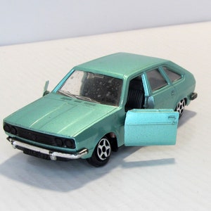 Renault 30TS, Jet Car, Norev. Made in France 1990s. Vintage collectible metal toy car. scale diecast model 1:43. miniature cars collectables