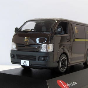 Toyota Hiace Van UPS Honk Kong Delivery 2007, J-Collection J Collection, Box. scale diecast model 1:43.  car replica. collectible present