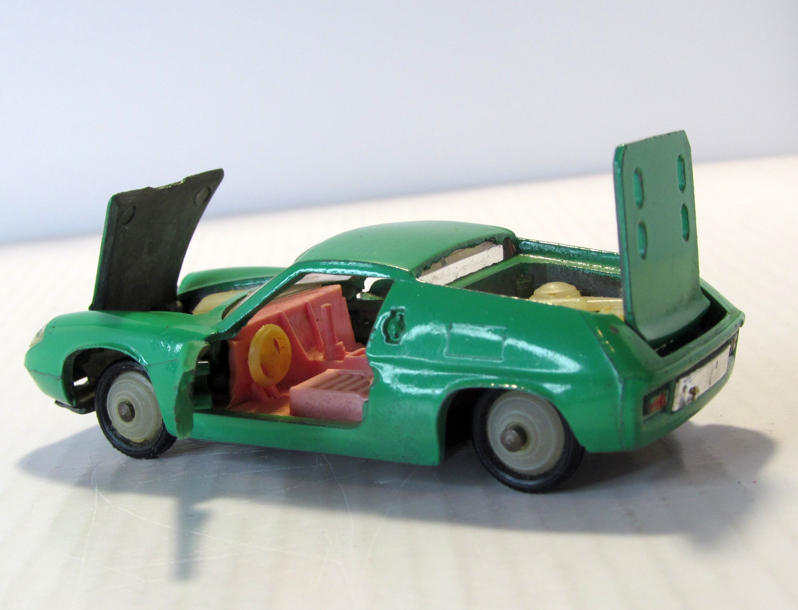 MEBETOYS A-38 LOTUS EUROPA ミニカー