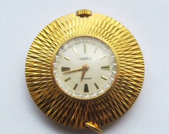 Ciondolo per orologio da donna Chaika Au5 in oro. Orologio sovietico. Orologio meccanico. Orologio da donna Gabbiano anni '80. Orologio Cocktail Lady.Antico orologio pendente