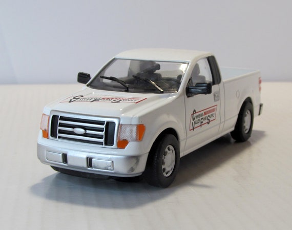White ford f150 toy truck hotsell