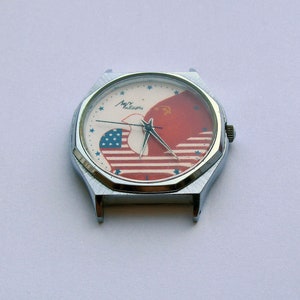 Orologio sovietico vintage Luch. Amicizia tra URSS e USA Watch. Orologio da polso al quarzo anni '80. Orologio russo. Orologio da uomo. Regalo unico per lui immagine 5