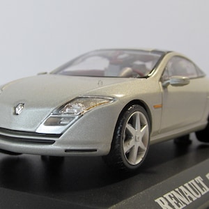 Renault Fluence Concept Car, Norev, Box. Collectible car. scale diecast model 1:43. Concept car replica. collectible present. birthday gift