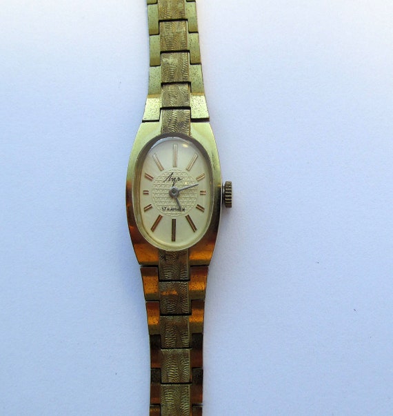 Vintage Watch LUCH 17 Jewels Vintage Luch Watch: 17 Jewels, Blue Dial, USSR Made - Etsy main image 4