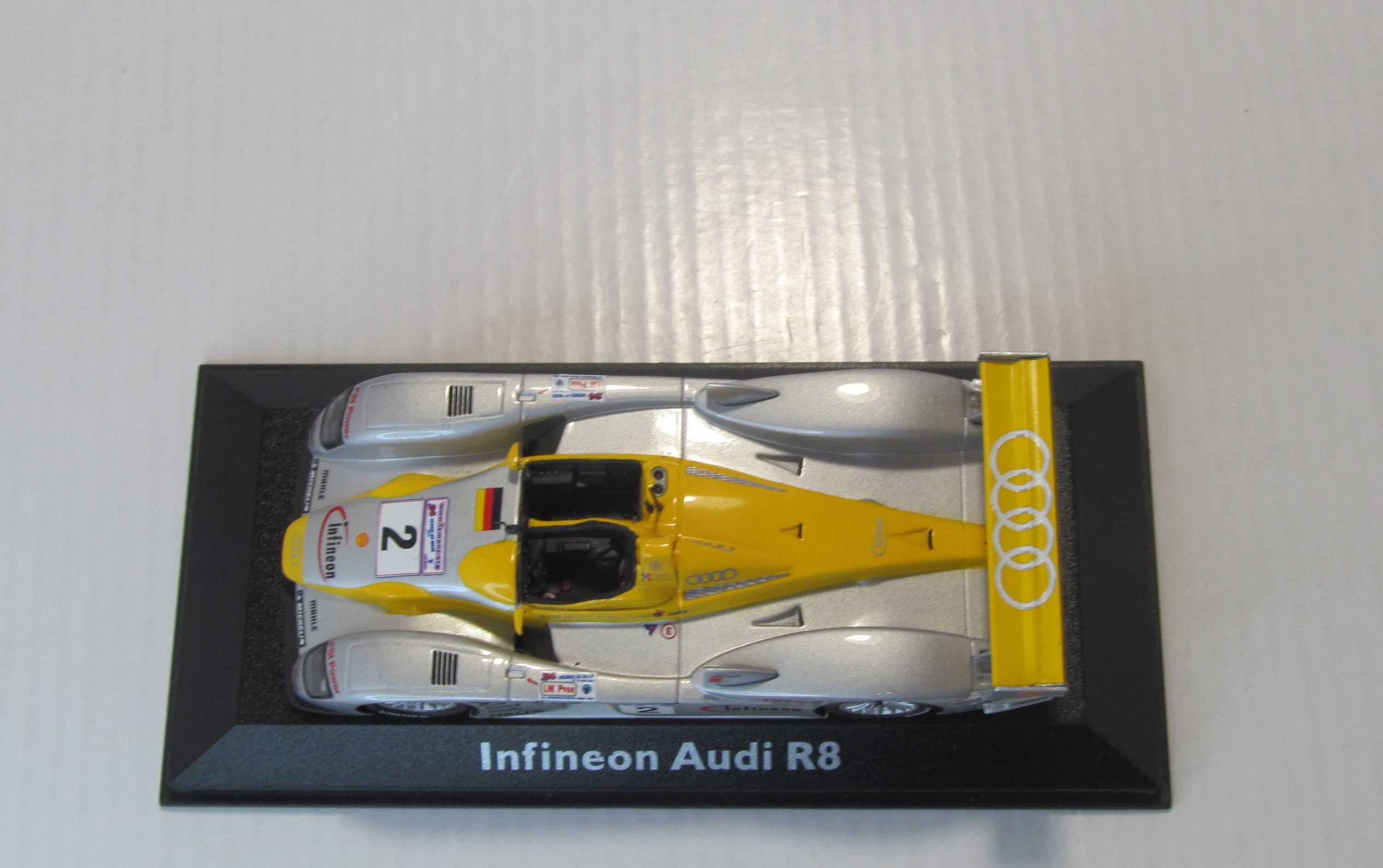 Audi R8 Infineon 2002, Minichamps, Box. Diecast Metal Car