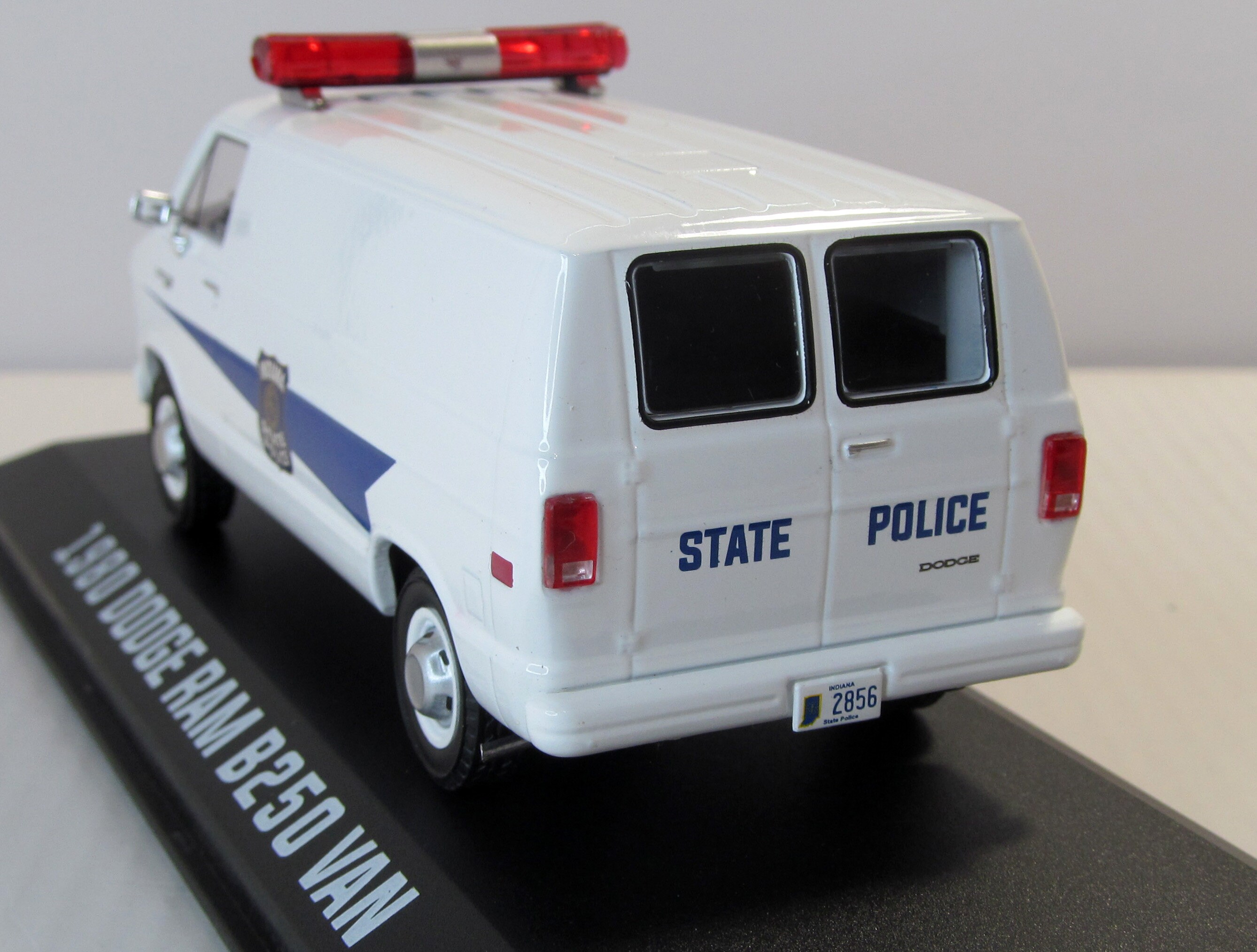 Green Light 1/43 1980Ydodge Ram B250Van Indiana State Police