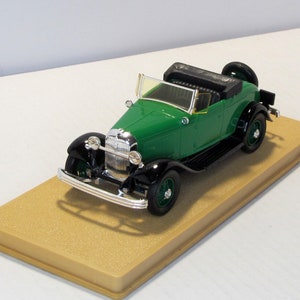 Ford 1932, Eligor, made in France, Box. Vintage collectible car. scale diecast model 1:43. American green car replica. USA cars. car fans