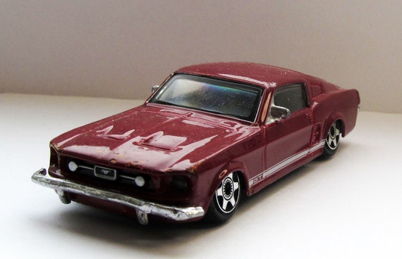 Ford Mustang GT Bburago. Vintage Collectible Metal Toy Sports Car Scale  Diecast Model 1:43. Road Car Models. Red Muscle Car. Boys Gift. 