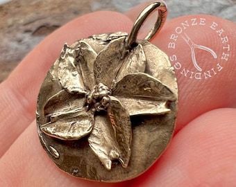 Flower Charm in Gold Bronze - GB-909