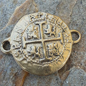Spanish 8 Reale Link or Bracelet Focal, Reproduction in Gold Bronze